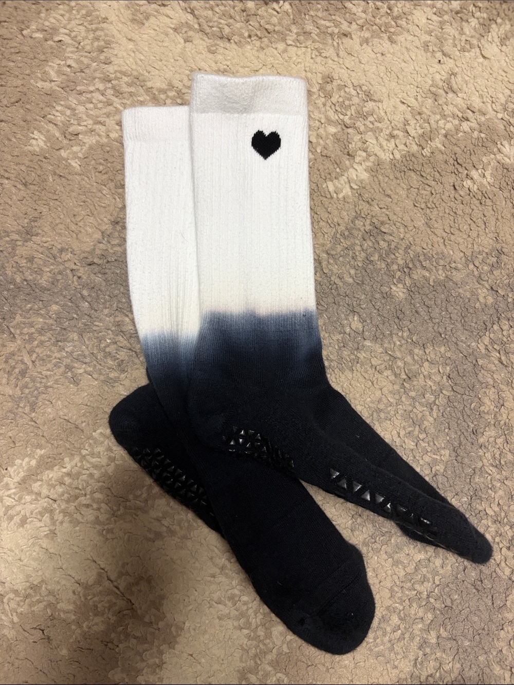Tavi Ombre Grip Socks with Heart Accent